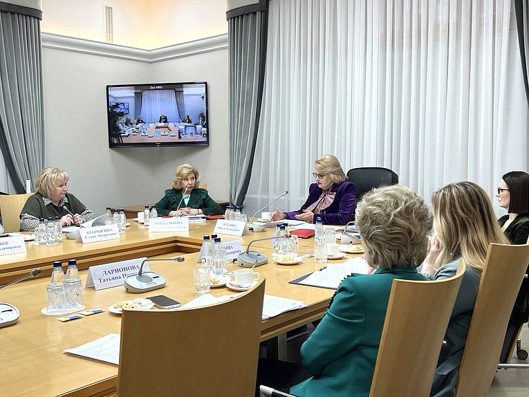 Заседание Комитета по вопросам семьи, женщин и детей