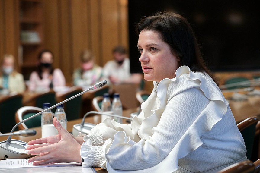 Заместитель Председателя Комитета по контролю и Регламенту Наталья Костенко