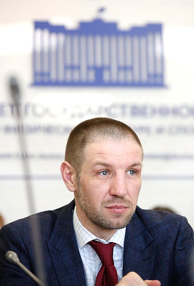 Первый заместитель Председателя Комитета по физической культуре и спорту Дмитрий Пирог