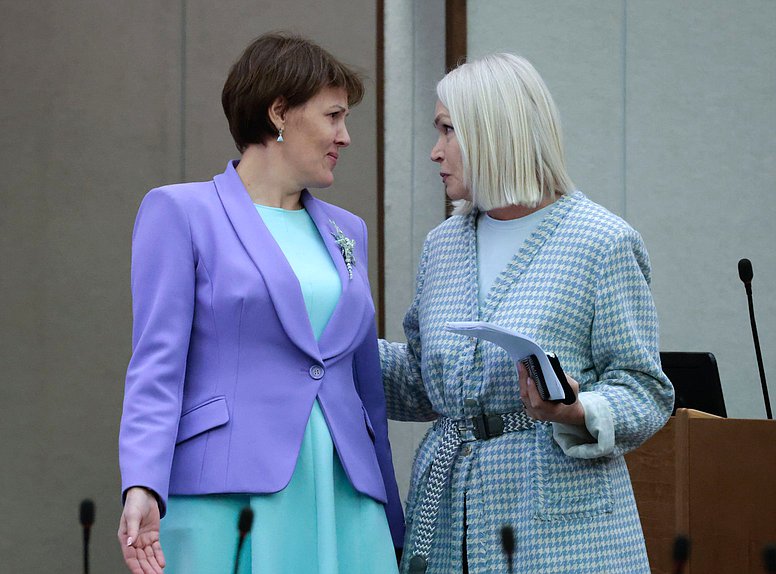 Член Комитета по защите конкуренции Ирина Филатова и Председатель Комитета по просвещению Ирина Белых