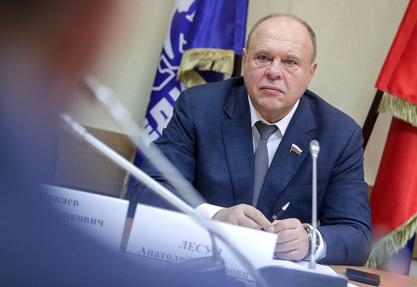 Заместитель Председателя Комитета по транспорту и развитию транспортной инфраструктуры Анатолий Лесун