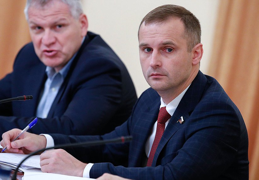 Заместитель Председателя Комитета по охране здоровья Сергей Леонов