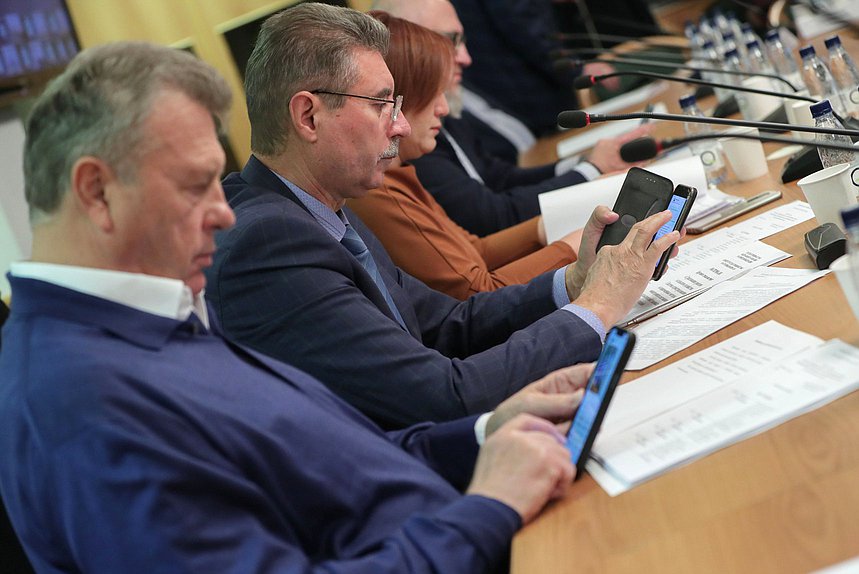 Круглый стол Комитета по аграрным вопросам на тему «Страхование рисков в сельском хозяйстве. Система агрострахования и современные методы мониторинга состояния сельскохозяйственных угодий»