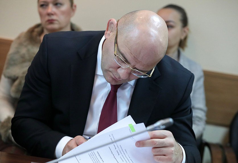 Член Комитета по экологии, природным ресурсам и охране окружающей среды Артур Таймазов