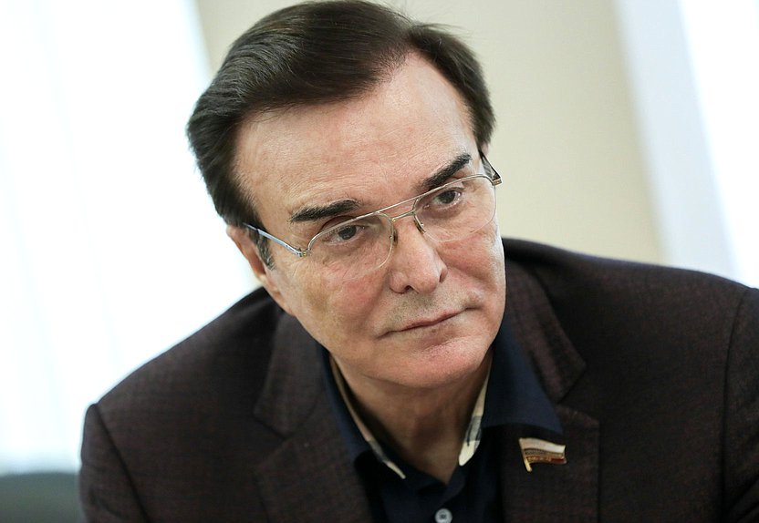 Член Комитета по экономической политике Александр Максимов