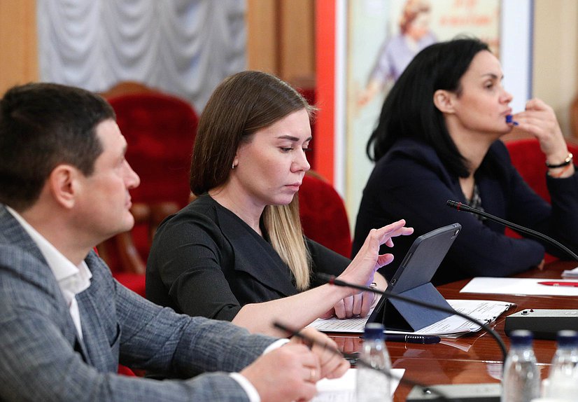 Круглый стол Комитета по просвещению на тему «Школьная столовая: качество, безопасность, родительский контроль»