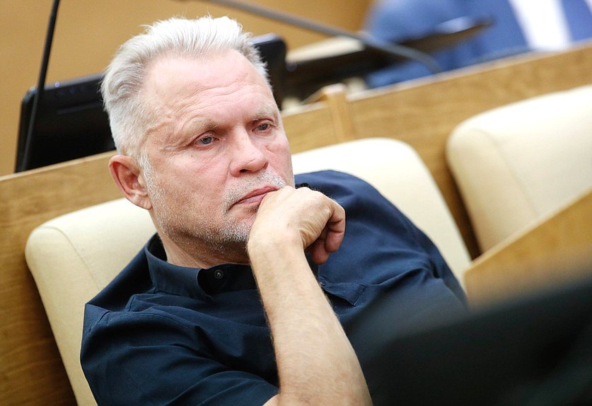 Член Комитета по охране здоровья Андрей Горохов