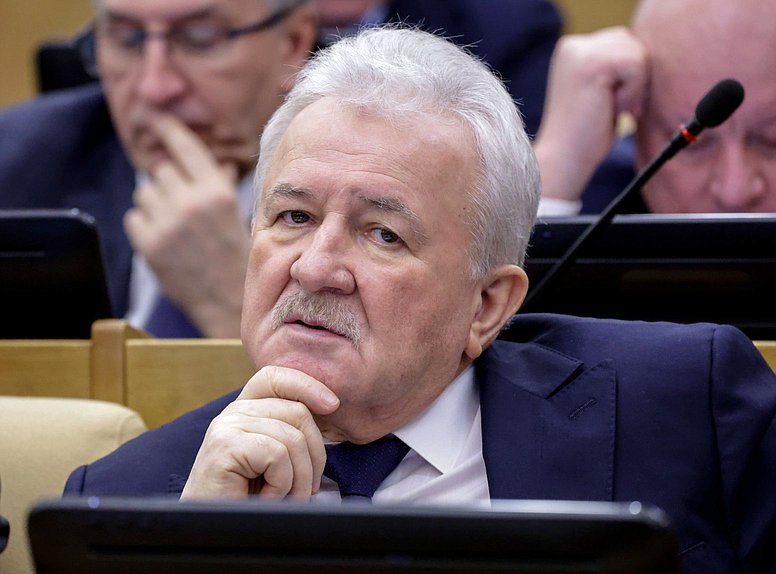 Председатель Комитета по транспорту и развитию транспортной инфраструктуры Евгений Москвичев