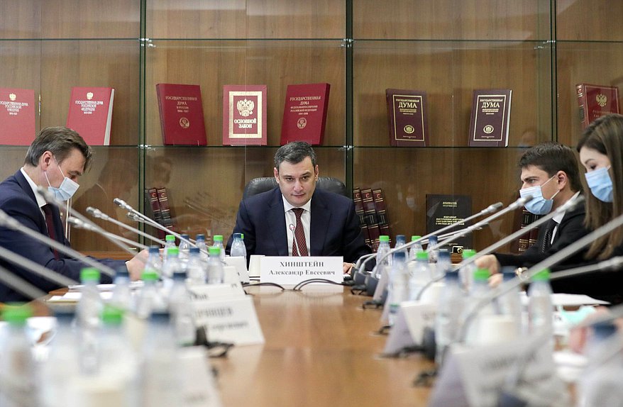 Председатель Комитета по информационной политике, информационным технологиям и связи Александр Хинштейн