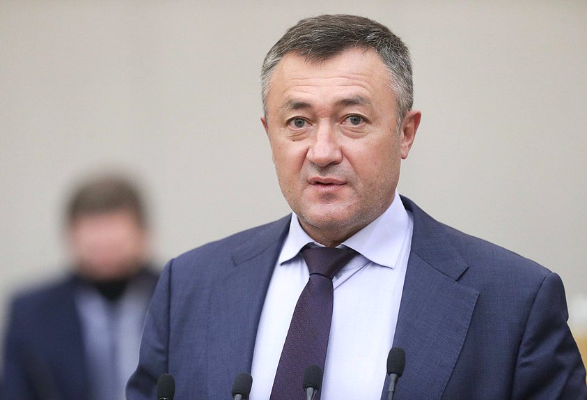 Член Комитета по государственному строительству и законодательству Виктор Пинский