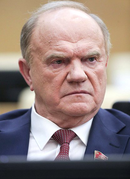 Руководитель фракции КПРФ Геннадий Зюганов