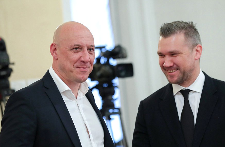 Первый заместитель Председателя Комитета по культуре Денис Майданов и Первый заместитель Министра культуры РФ Сергей Обрывалин
