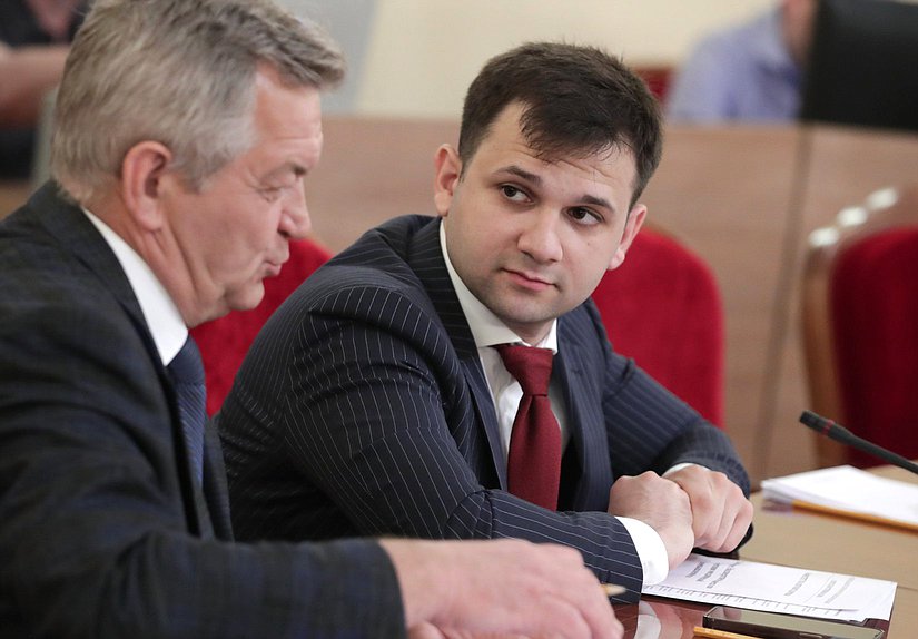 Заседание Экспертного Совета по развитию медицинской промышленности на тему: Стратегические направления развития отечественного приборостроения в условиях санкционного давления