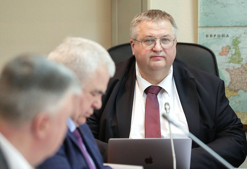 Заместитель Председателя Правительства РФ Алексей Оверчук