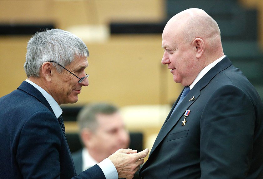 Член Комитета по аграрным вопросам Алексей Лавриненко и Первый заместитель Председателя Комитета по обороне Андрей Красов