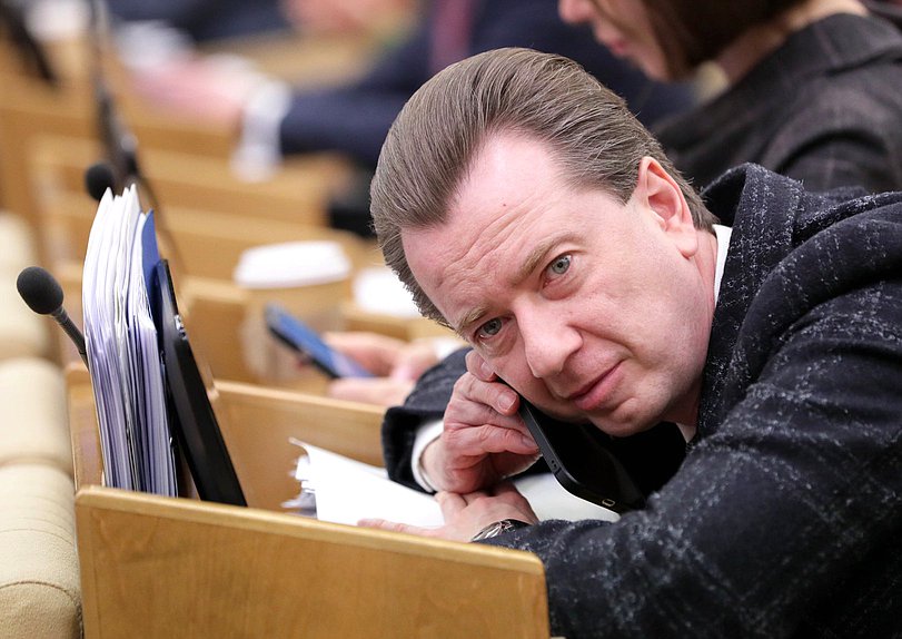 Первый заместитель Председателя Комитета по экологии, природным ресурсам и охране окружающей среды Владимир Бурматов