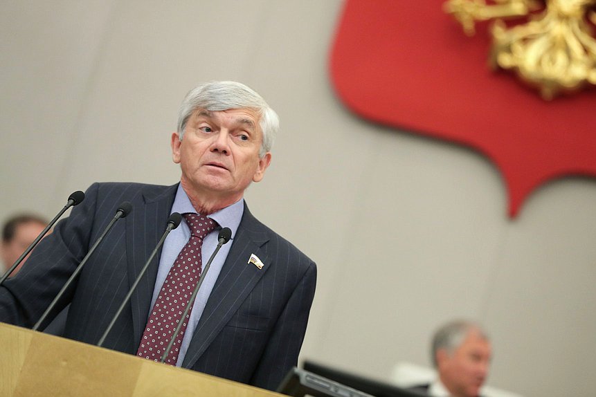 Член Комитета по охране здоровья Александр Петров