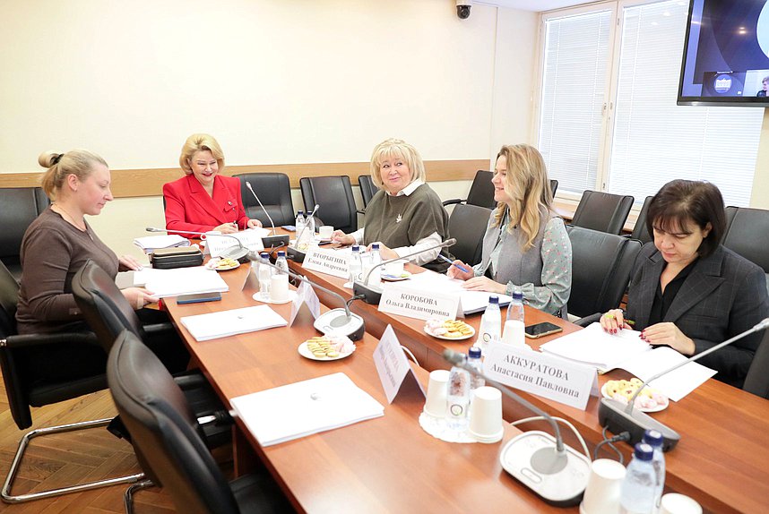 Заседание Комитета по вопросам семьи, женщин и детей