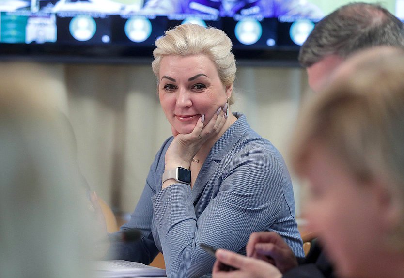 Парламентские слушания на тему «О ходе выполнения единого плана мероприятий по реализации Основ государственной политики РФ в Арктике на период до 2035 г. и Стратегии развития Арктической зоны РФ и обеспечения национальной безопасности на период до 2035 г. Правовой аспект»