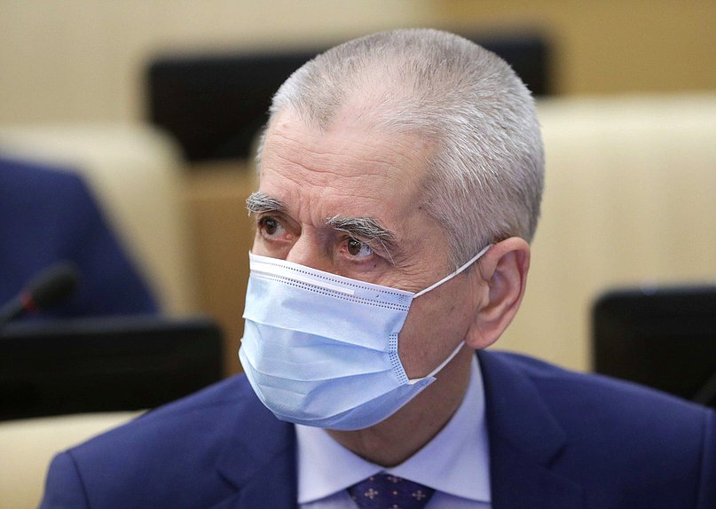 Первый заместитель Председателя Комитета по образованию и науке Геннадий Онищенко