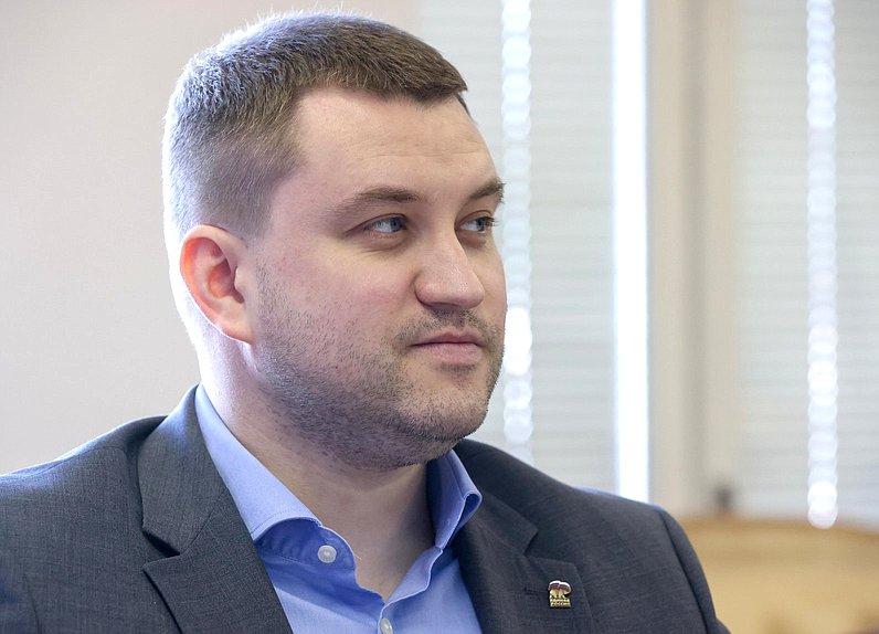 Первый заместитель Председателя Комитета по развитию гражданского общества, вопросам общественных и религиозных объединений Артем Бичаев