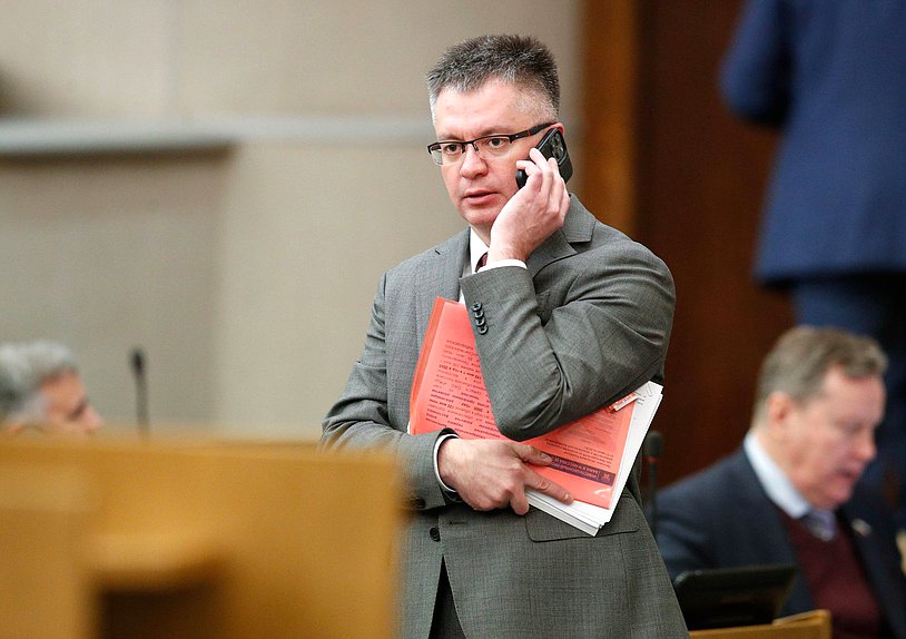 Заместитель Председателя Комитета по энергетике Дмитрий Исламов