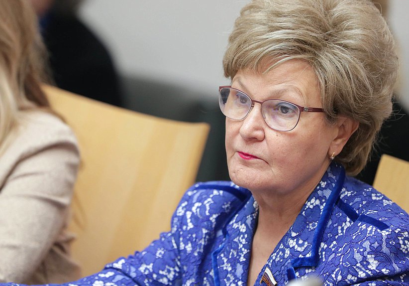 Член Комитета по вопросам семьи, женщин и детей Татьяна Ларионова