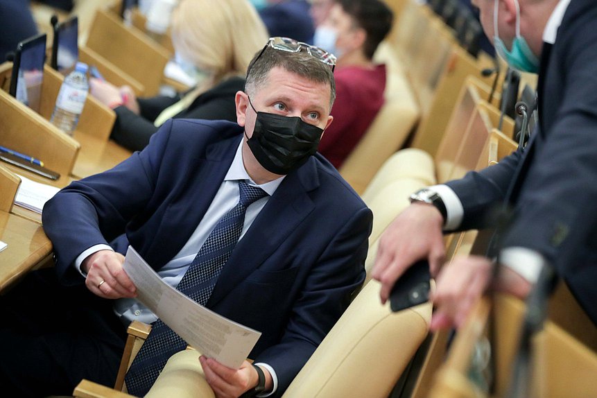 Председатель Комитета по экономической политике, промышленности, инновационному развитию и предпринимательству Сергей Жигарев