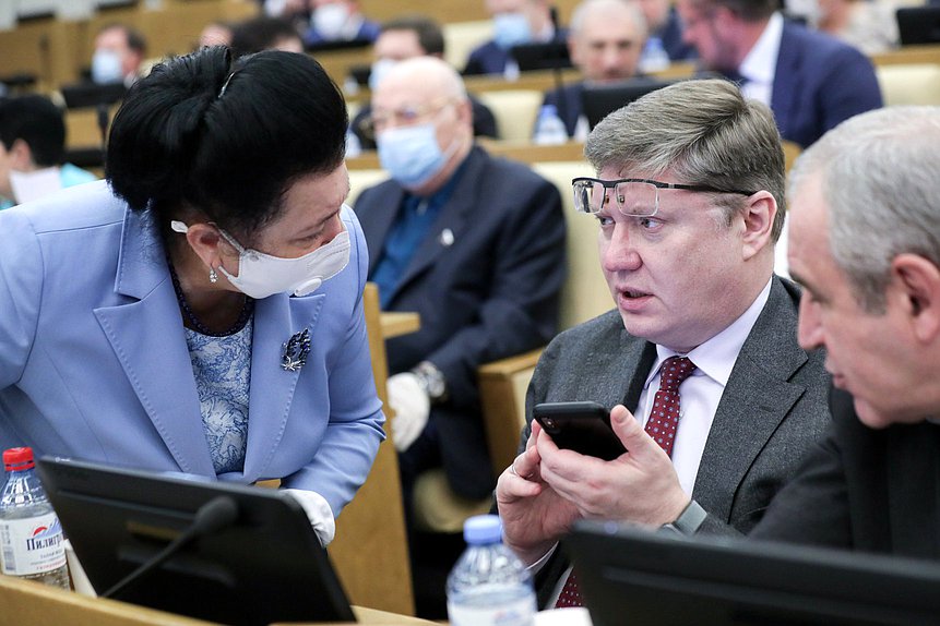 Член Комитета по труду, социальной политике и делам ветеранов Андрей Исаев