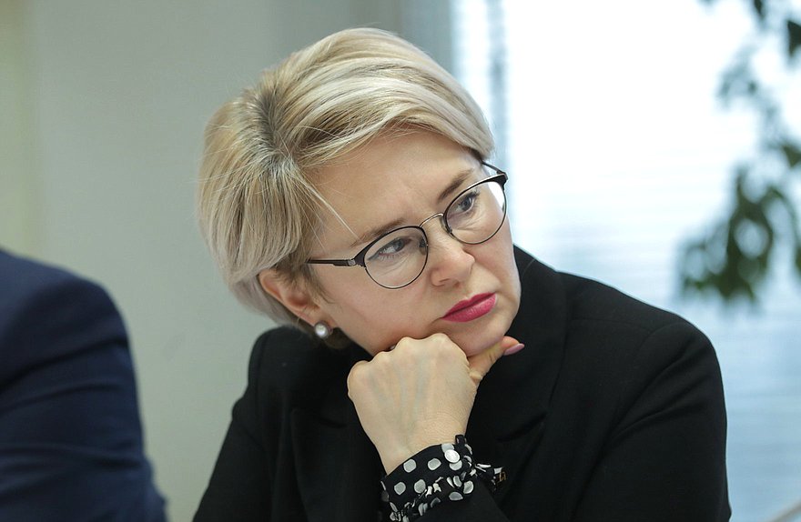 Член Комитета по просвещению Эльвира Аиткулова