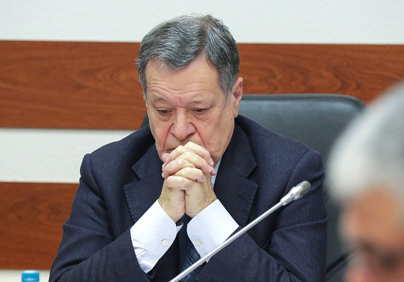 Председатель Комитета по бюджету и налогам Андрей Макаров