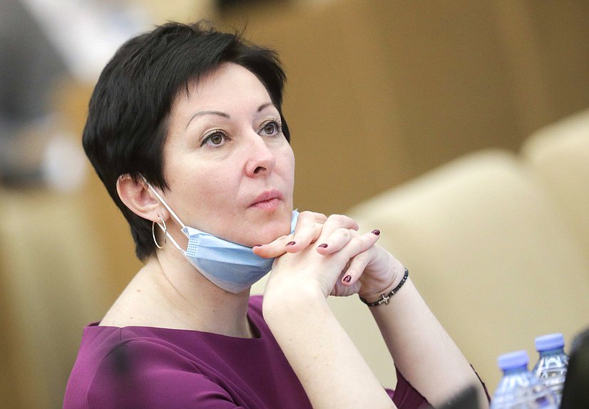 Заместитель Председателя Комитета по региональной политике и проблемам Севера и Дальнего Востока Оксана Бондарь