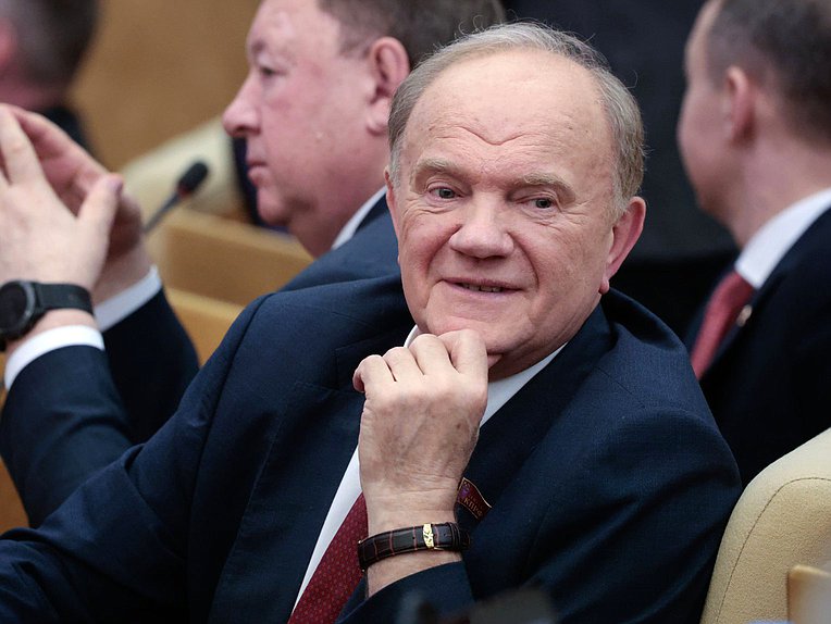 Руководитель фракции КПРФ Геннадий Зюганов