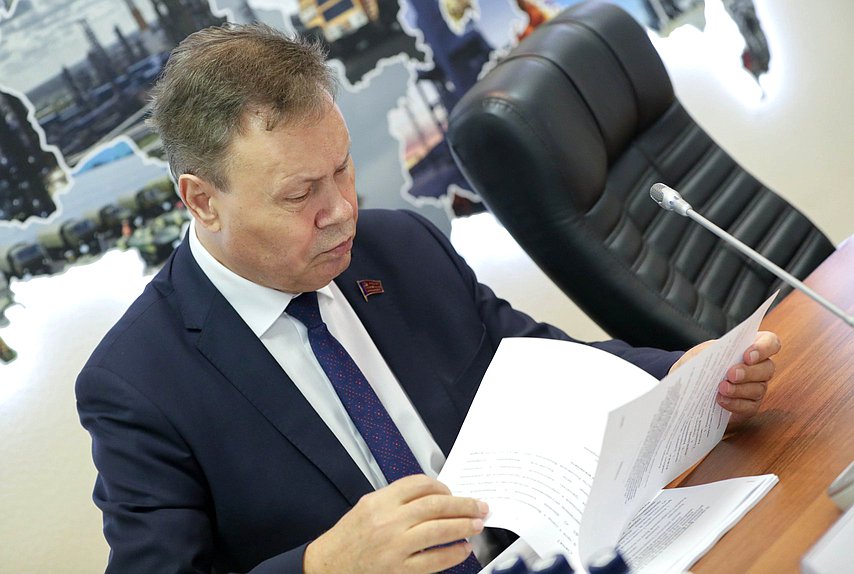 Первый заместитель Председателя Комитета по экономической политике Николай Арефьев