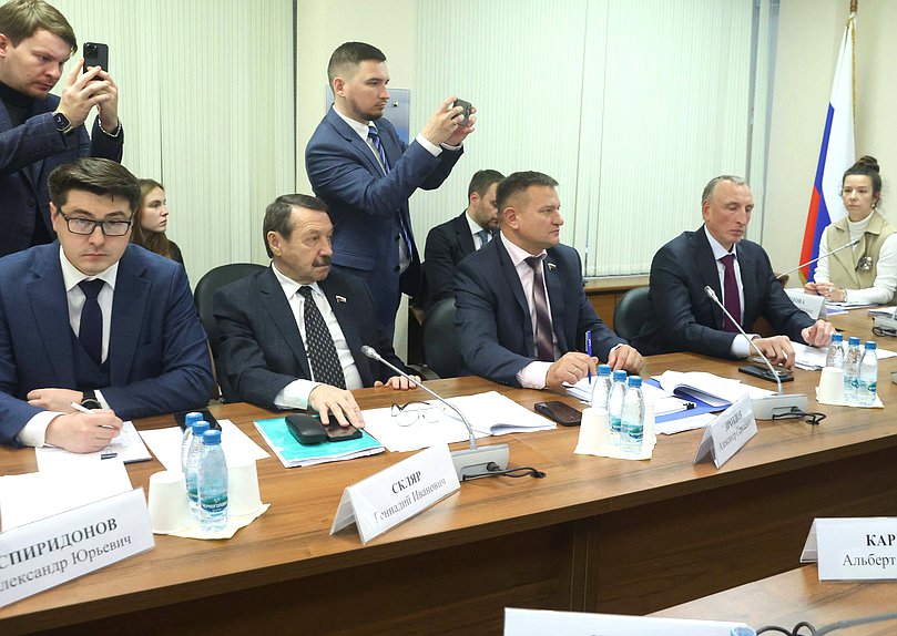 Заседание Комитета по промышленности и торговле