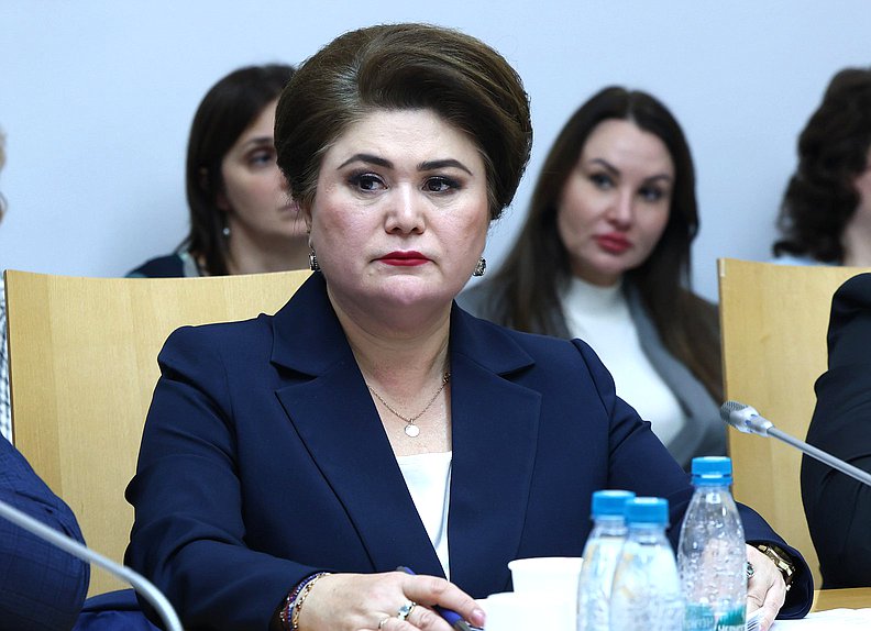 Член Комитета по труду, социальной политике и делам ветеранов Гульнур Кульсарина