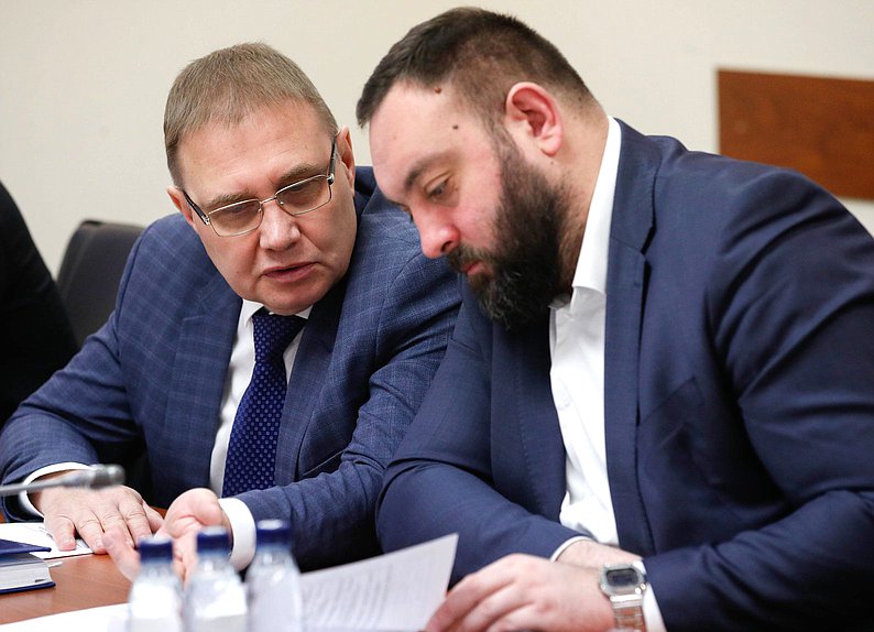 Круглый стол Комитета по энергетике на тему «Формирование топливно-энергетических балансов России и регионов: проблемы и пути решения»