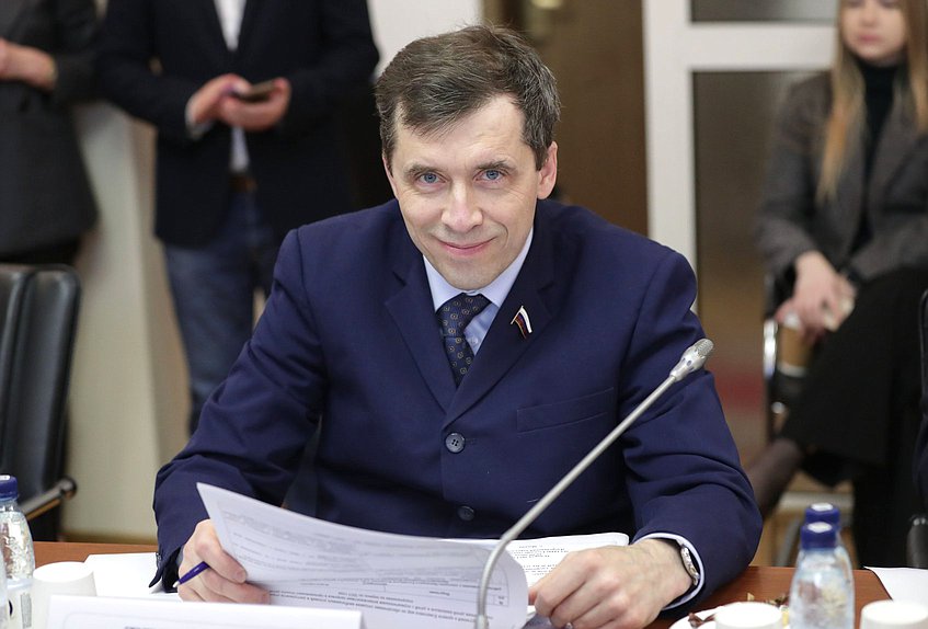 Заместитель Председателя Комитета по труду, социальной политике и делам ветеранов Михаил Терентьев