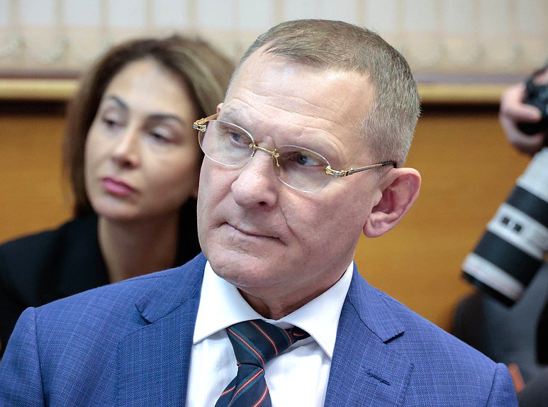Член Комитета по бюджету и налогам Вячеслав Фомичев