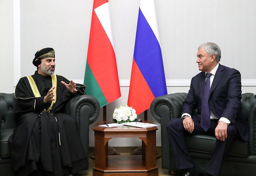 Chairman of the State Duma Vyacheslav Volodin and Chairman of the Shura Council of the Sultanate of Oman Khalid Bin Hilal Al Maawali