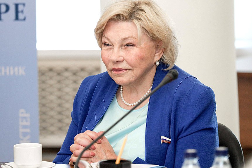 Первый заместитель Председателя Комитета по культуре Елена Драпеко