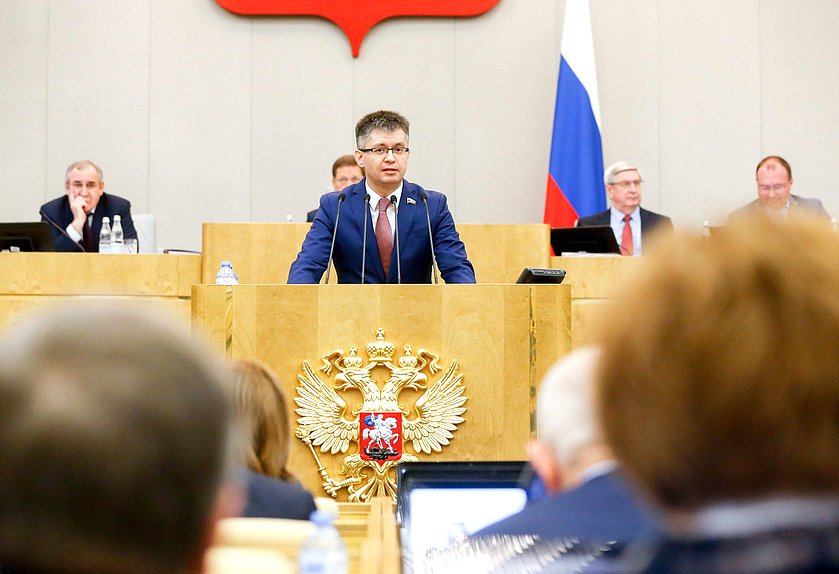 Заместитель Председателя Комитета по энергетике Дмитрий Исламов
