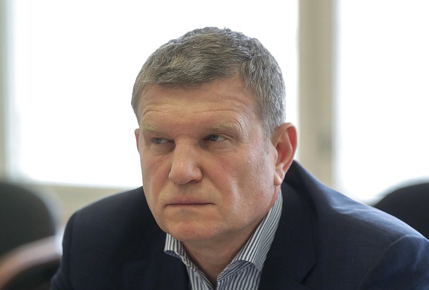 Член Комитета по финансовому рынку Олег Савченко