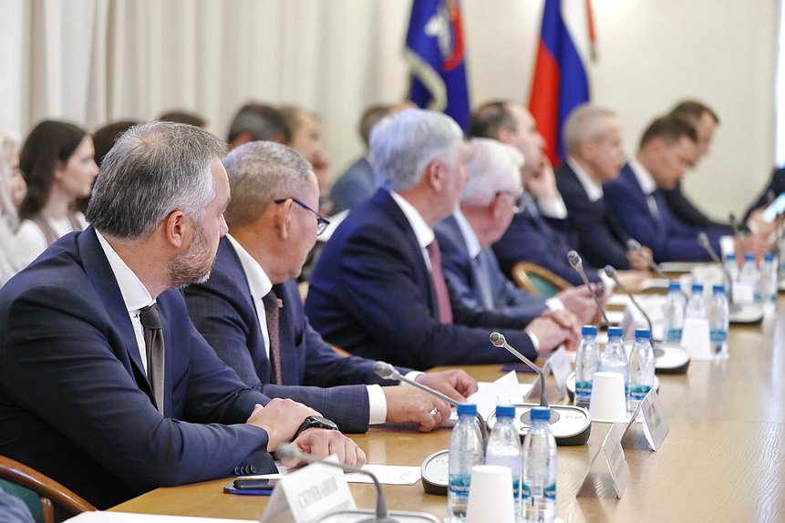 Комитет по транспорту и развитию транспортной инфраструктуры