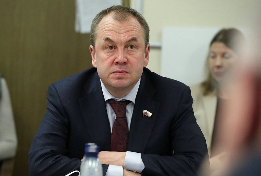 Заместитель Председателя Комитета по экономической политике Станислав Наумов