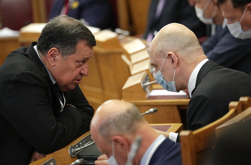 Председатель Комитета по бюджету и налогам Андрей Макаров