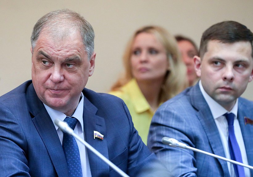 Член Комитета по экологии, природным ресурсам и охране окружающей среды Александр Скачков