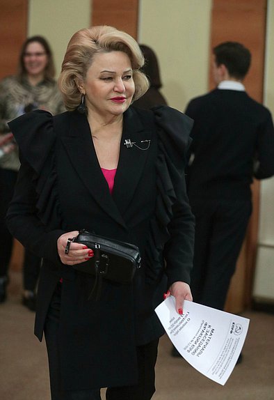 Председатель Комитета по вопросам семьи, женщин и детей Нина Останина