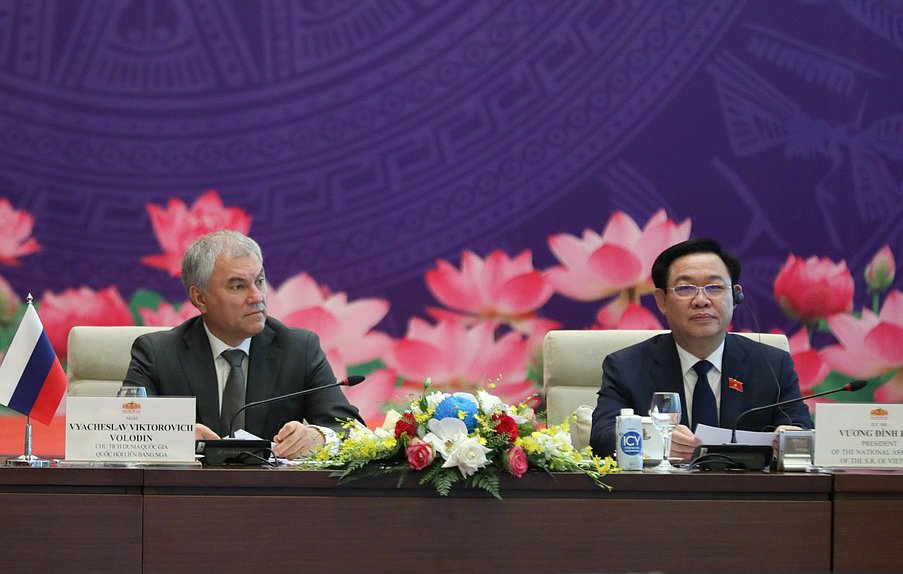 Chairman of the State Duma Vyacheslav Volodin and Chairman of the National Assembly of the Socialist Republic of Vietnam Vương Đình Huệ. 2nd meeting of the Inter-parliamentary Commission on Cooperation between the State Duma and the National Assembly of Vietnam