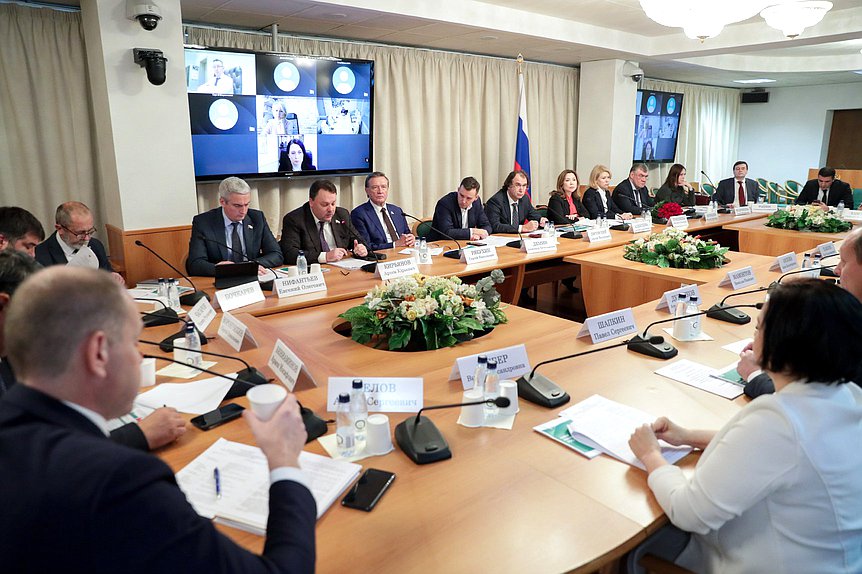 Круглый стол Комитета по аграрным вопросам на тему «Маркировка средствами идентификации продовольственных товаров: результаты введения маркировки, перспективы расширения продовольственной группы товаров»